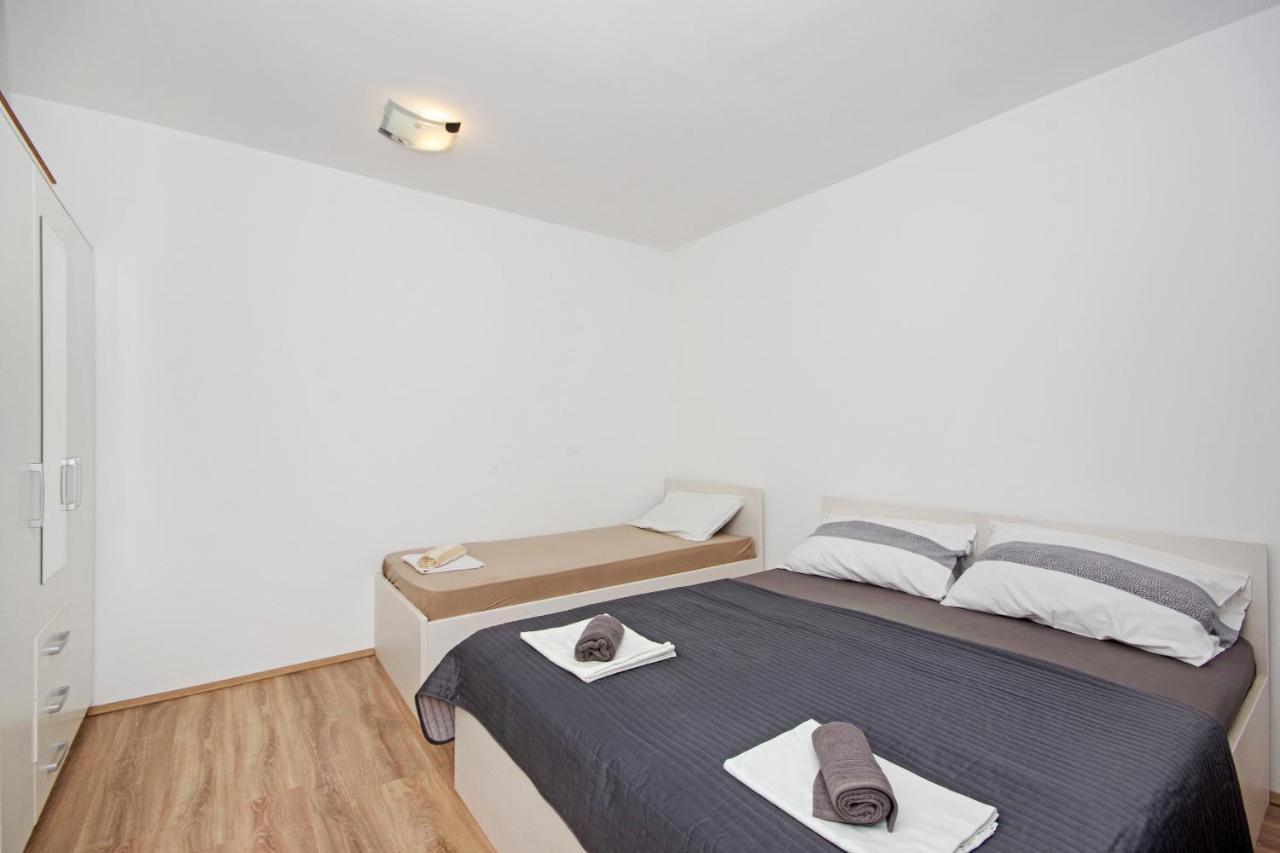 Apartmani Andrija Živogošće Kültér fotó