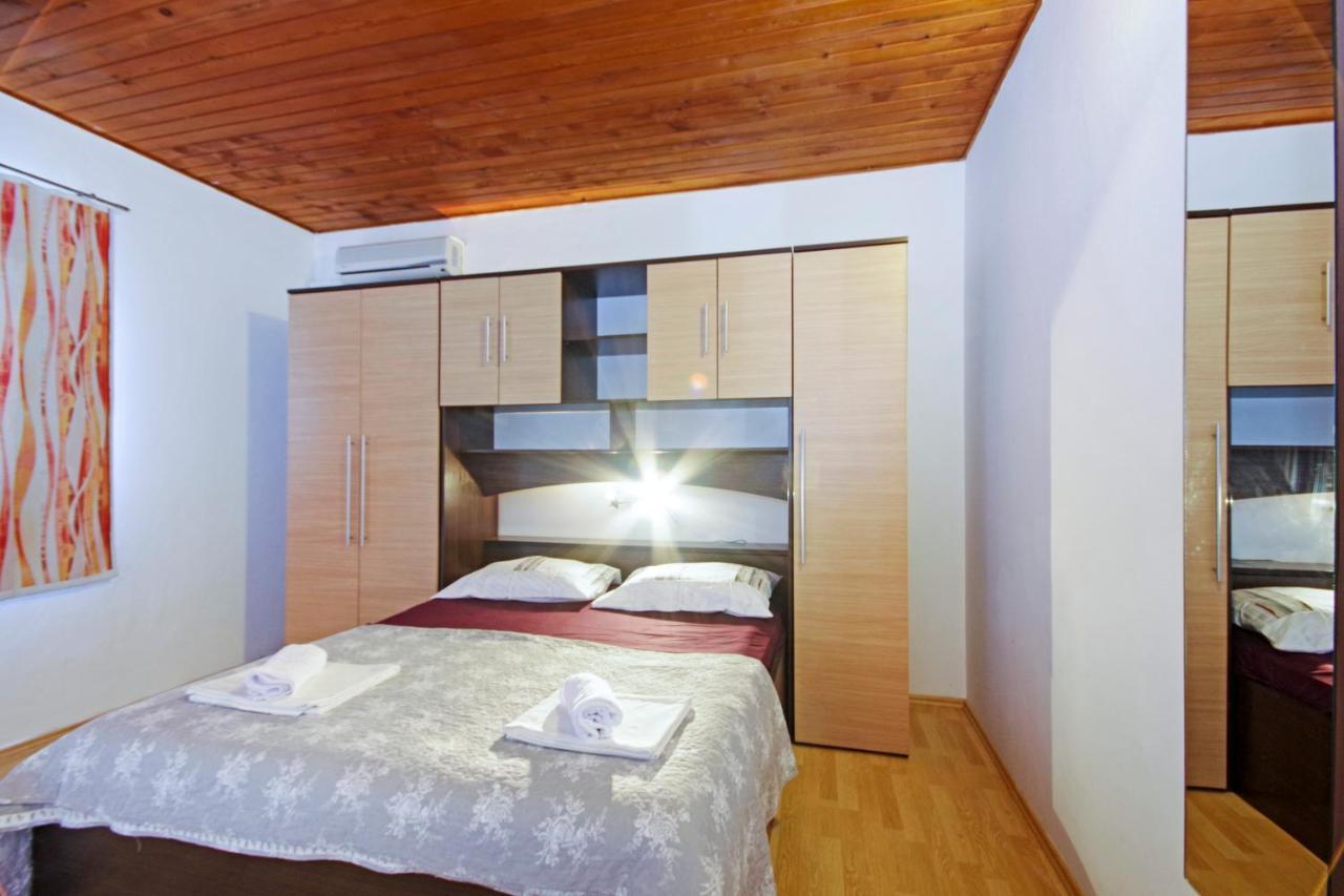 Apartmani Andrija Živogošće Kültér fotó