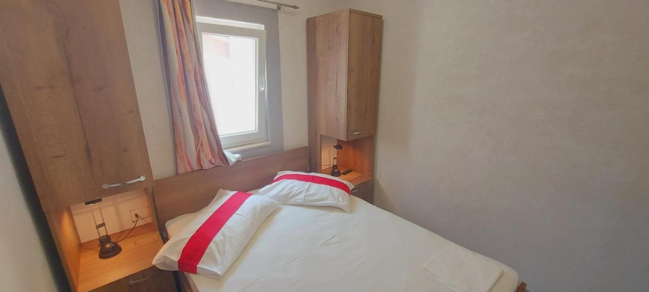 Apartmani Andrija Živogošće Kültér fotó